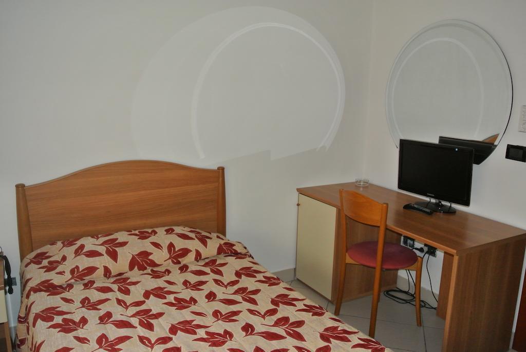 Arlecchino Otel Castel San Pietro Terme Dış mekan fotoğraf