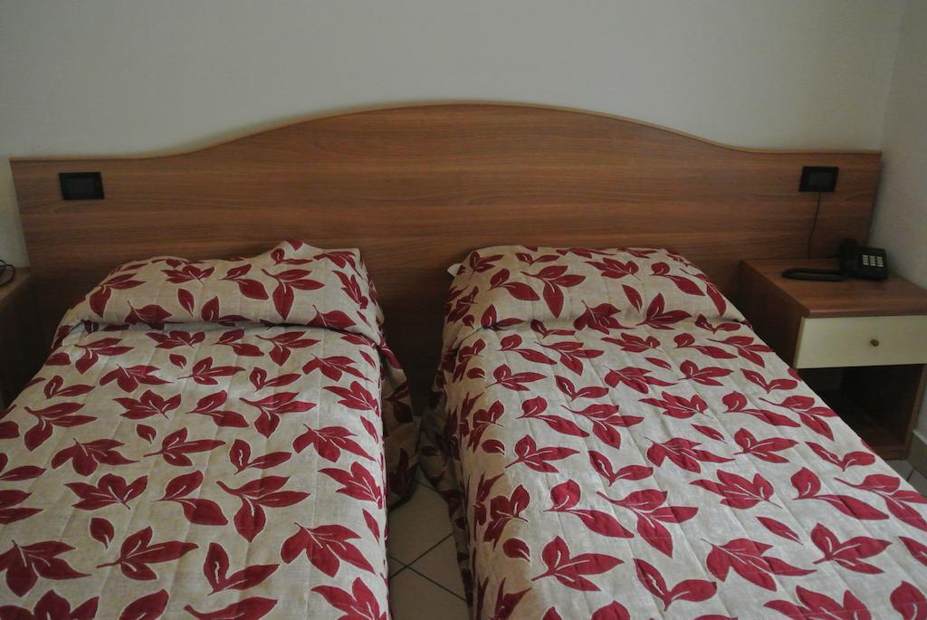 Arlecchino Otel Castel San Pietro Terme Dış mekan fotoğraf